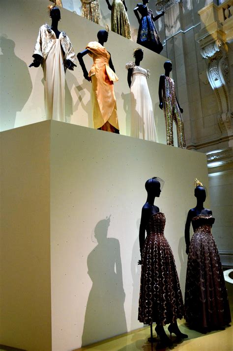 expo dior musee des arts decoratifs|christian Dior dessin.